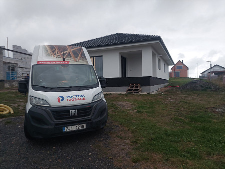 Izolace sádrokartonového stropu bungalovu v Habrech na Havlíčkobrodsku